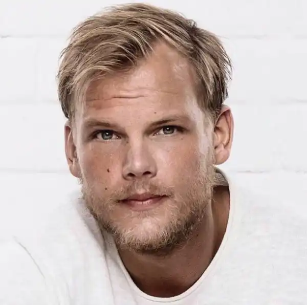 Avicii - Alive ft. Wyclef Jean